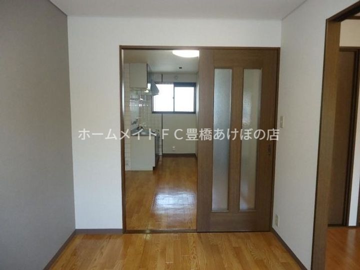 ノーブルタウン新栄202の内装