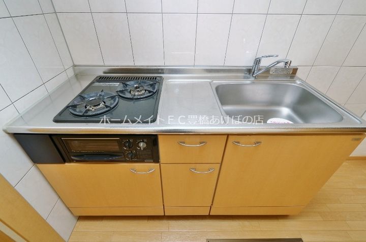 エルヴェ東小向Ⅱ106のキッチン