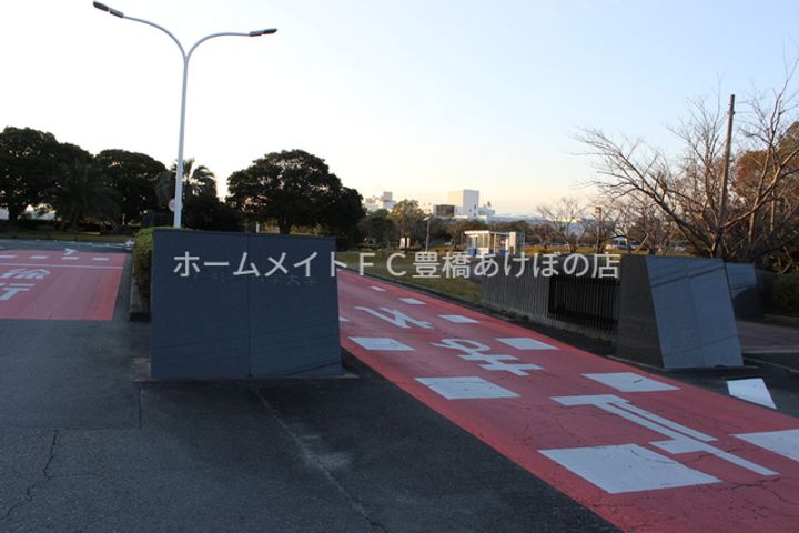 アレーナの周辺