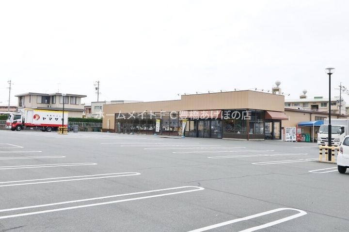 メルベーユの周辺