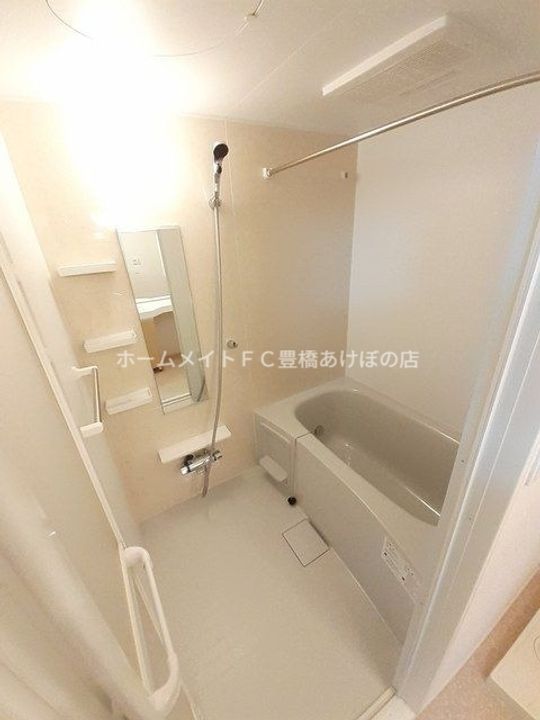 リブリオポラ Dの風呂