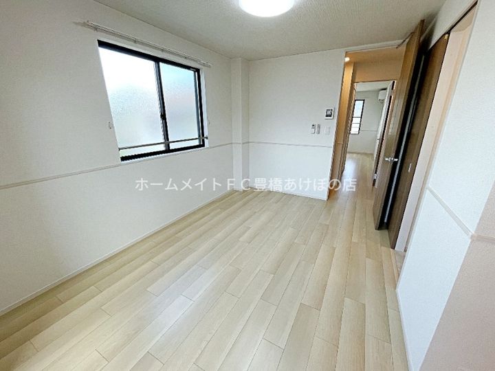 ヒカルサ豊橋牟呂水神の内装