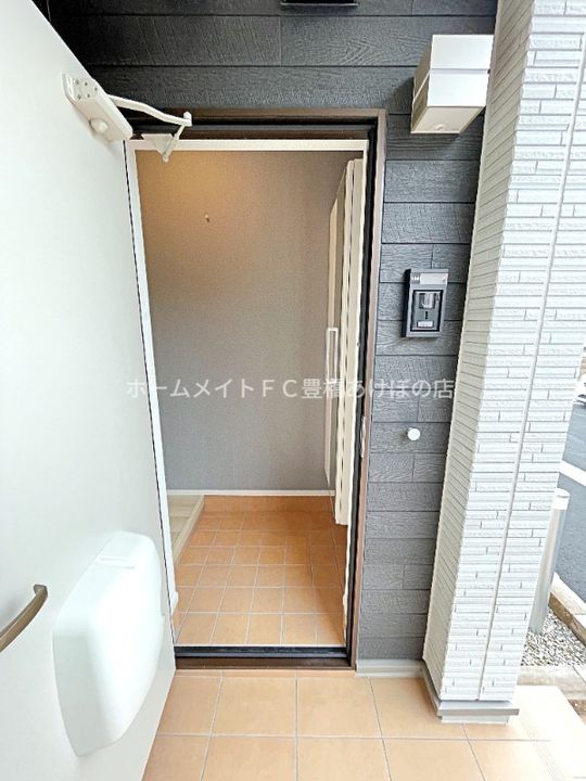 フリーデンハイム小浜の玄関