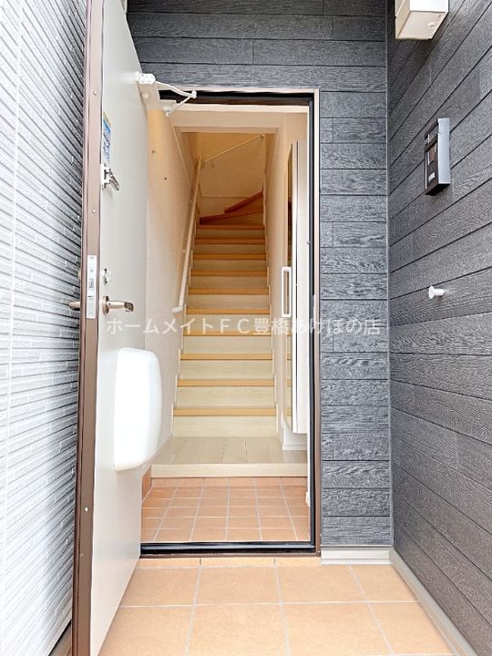 フリーデンハイム小浜の玄関