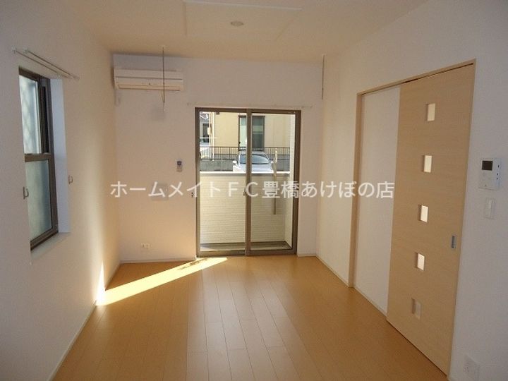 エアリー・コートの内装