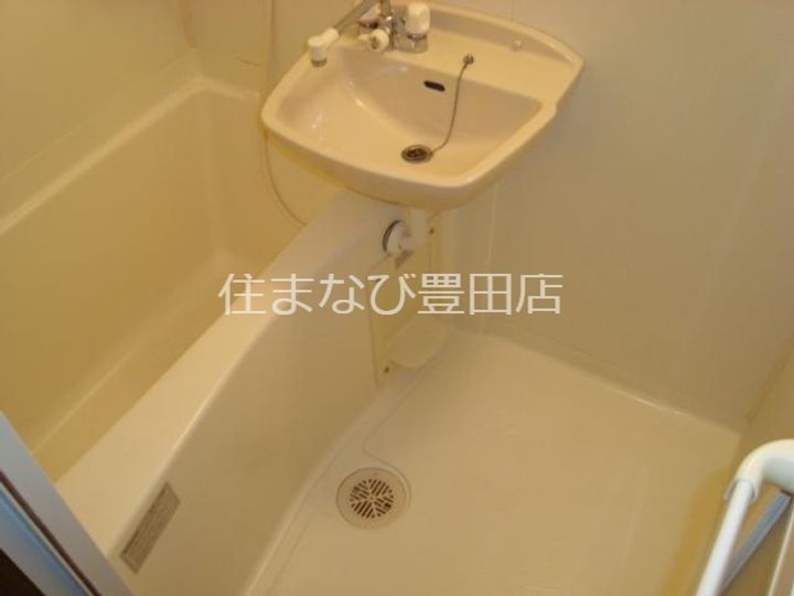 エスポアワンルームⅡ101の風呂