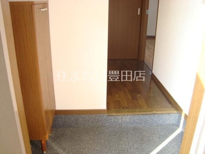 エスポアワンルームⅡ101の玄関