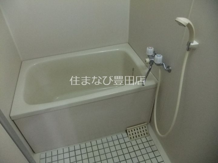 ルミネス宮治401の風呂