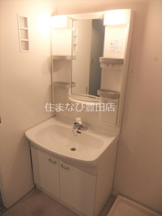 Debutのその他画像