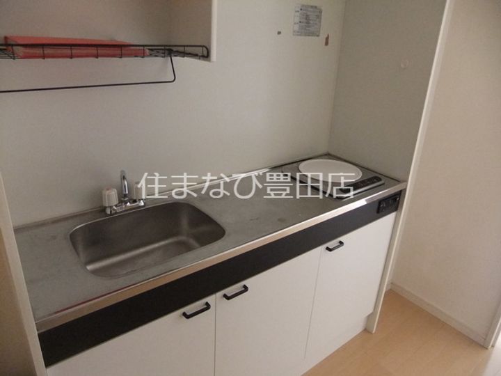 愛知県豊田市若宮町4丁目(アパート)の賃貸物件302のキッチン