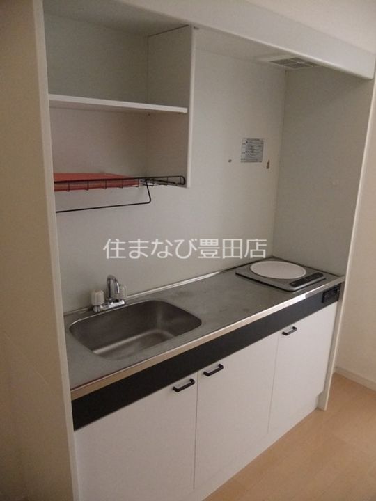 愛知県豊田市若宮町4丁目(アパート)の賃貸物件302のキッチン