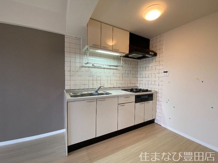 ベルカーサ東山台 Iのキッチン