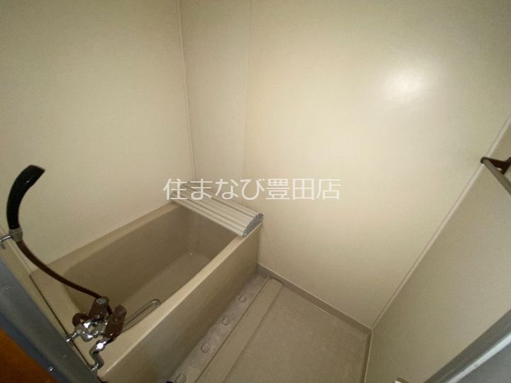 メゾン ラスタァBの風呂