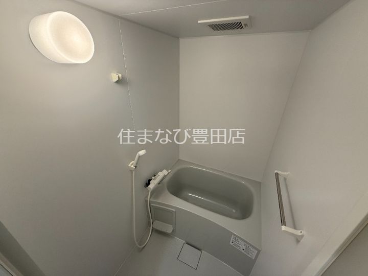 スカイパラスⅢ103の風呂