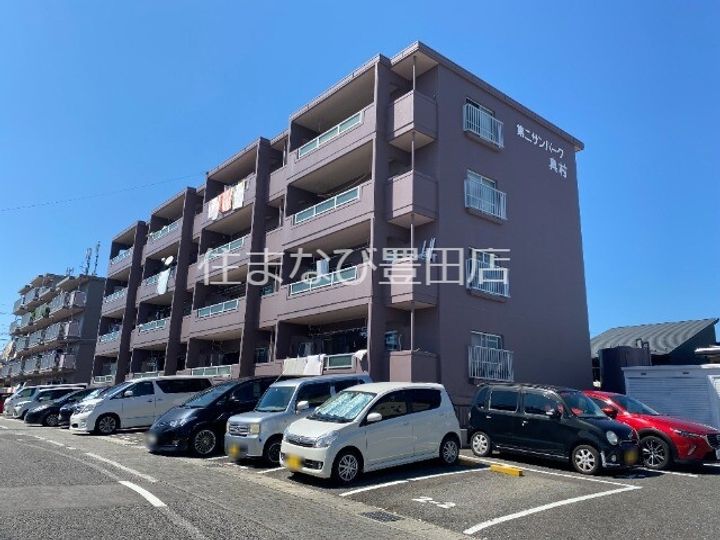 第二サンパーク奥村C4の外観