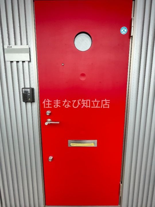 ティーワン日高204の玄関
