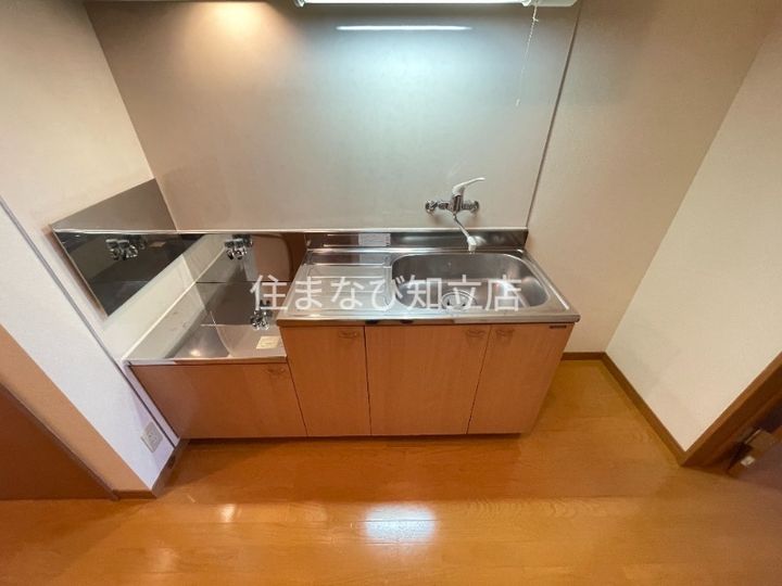 ティーワン日高204のキッチン