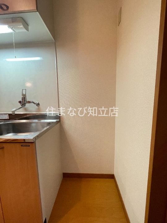 ティーワン日高204のキッチン