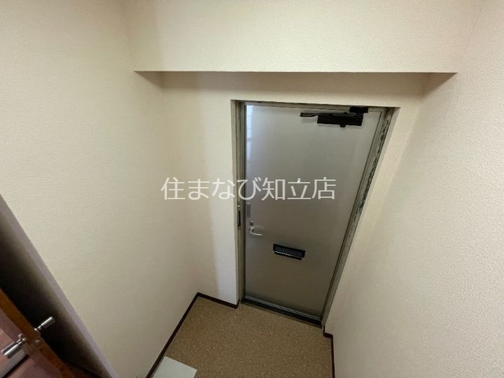 サンライフ弁天の玄関