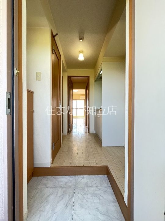 A・City弁天の玄関