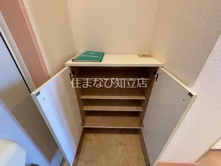 愛知県安城市住吉町5丁目(アパート)の賃貸物件201の玄関