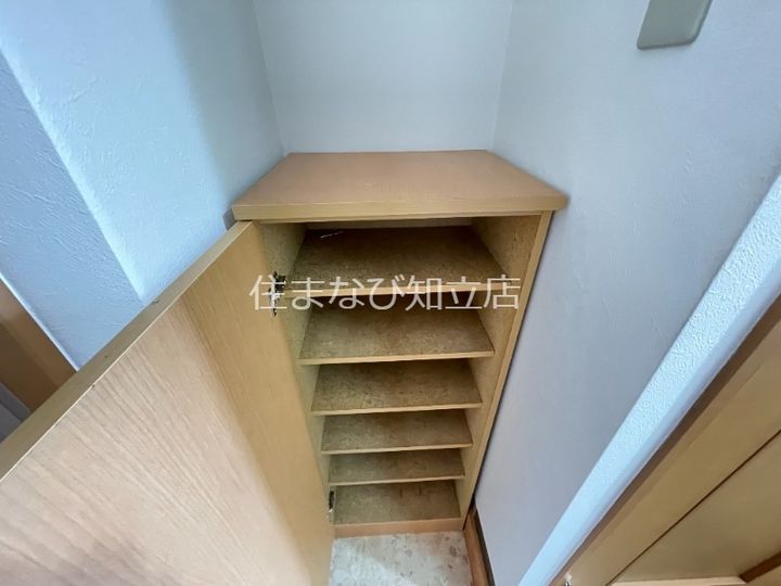 A・City弁天の玄関