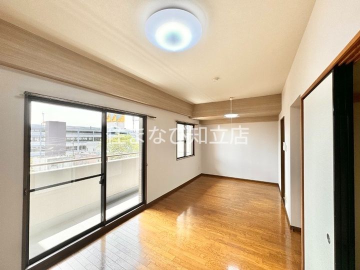 ジャルダン桜町502の内装