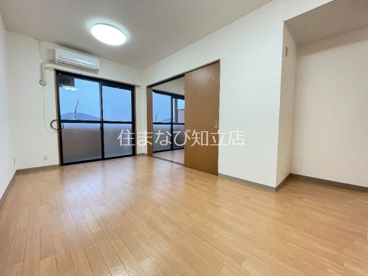愛知県安城市榎前町井杭山(マンション)の賃貸物件102の内装