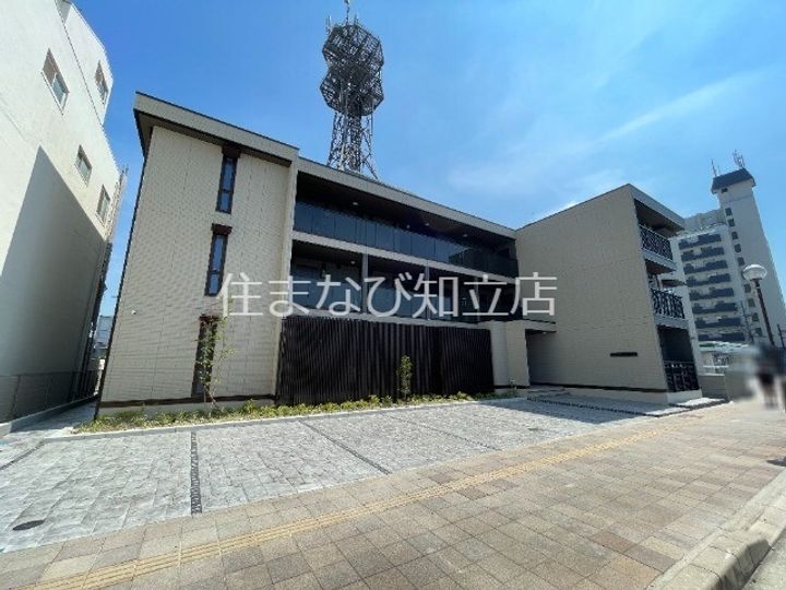 Croix Rousse(クロワルース)の外観