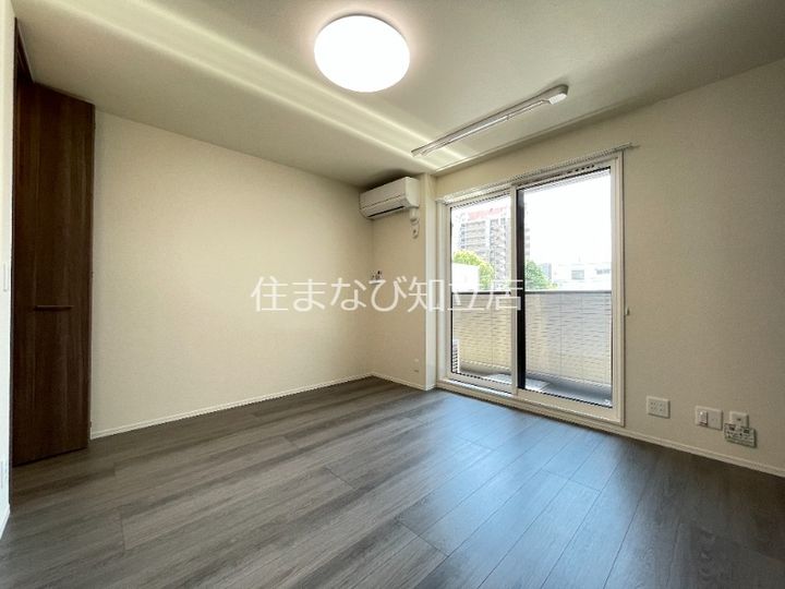 Croix Rousse(クロワルース)の内装