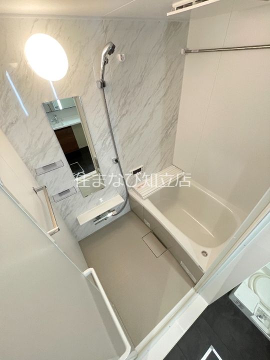 Croix Rousse(クロワルース)の風呂