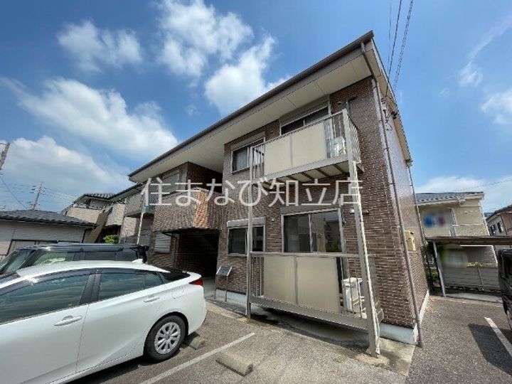 パークヒルサカイBの外観