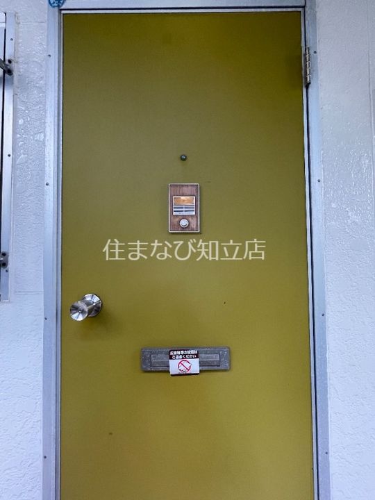 コーポ神明の玄関