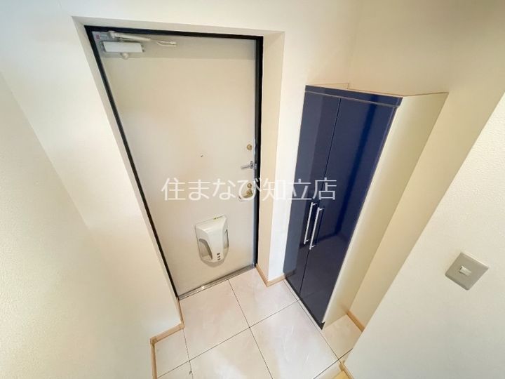 Sun石ナ曽根 N棟の玄関