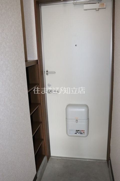 イーストノーヴァの玄関