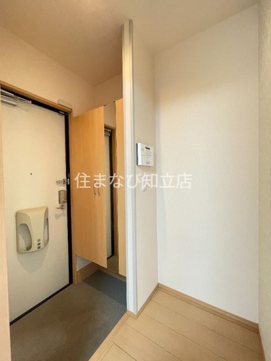 Chou Chou 橋目の玄関