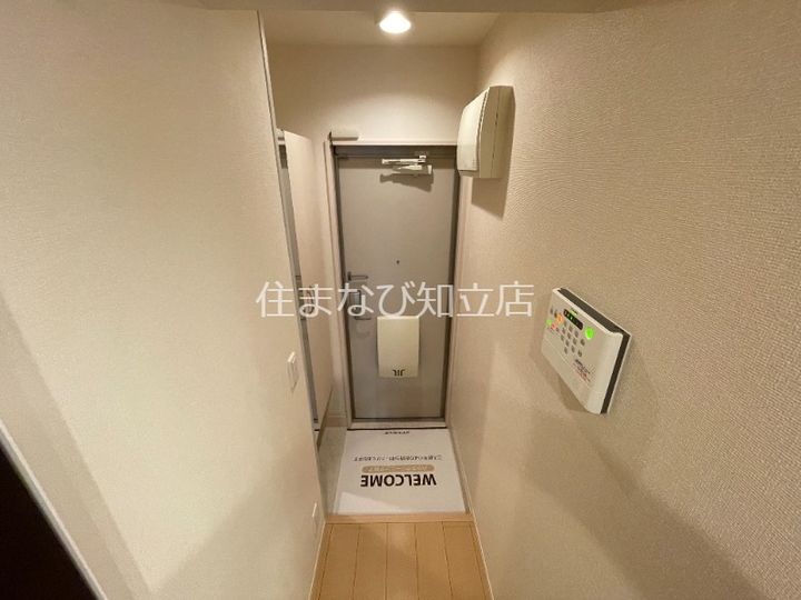 ヴィラ小山 A101の玄関