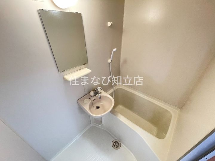 A・City今本町の風呂