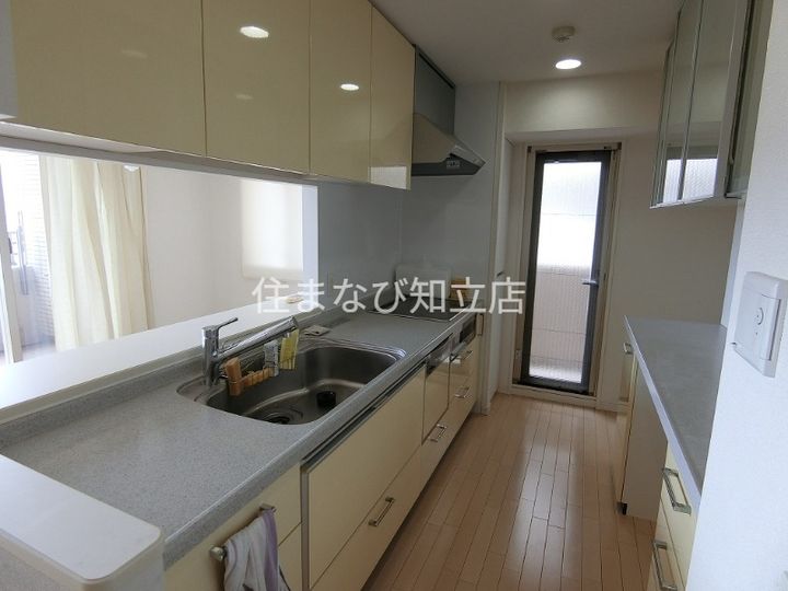 愛知県安城市大東町(マンション)の賃貸物件609のキッチン