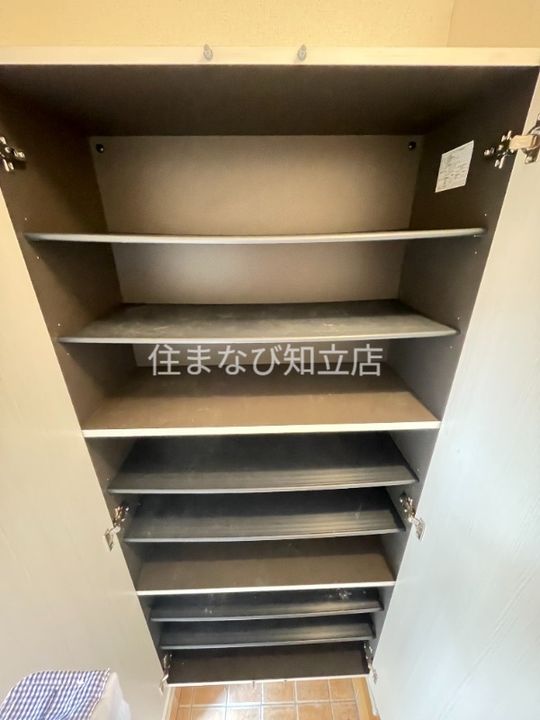愛知県知立市上重原6丁目(アパート)の賃貸物件の玄関