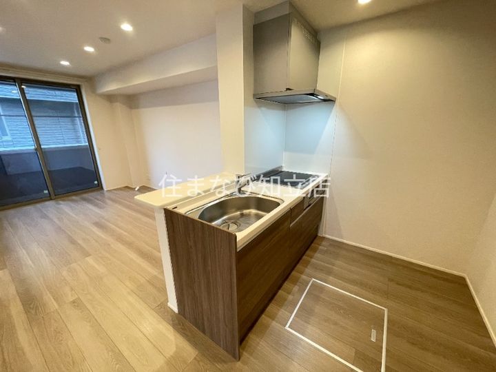 MOANA GRAND RESIDENCE301のキッチン
