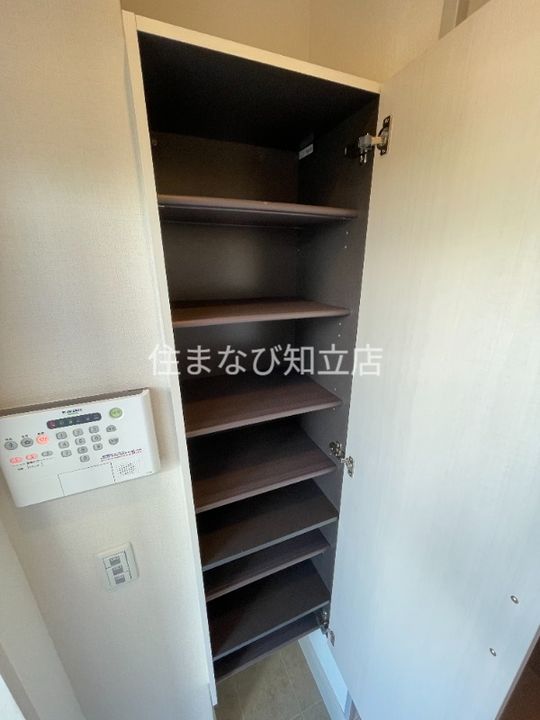 ヴィラ小山 Aの玄関