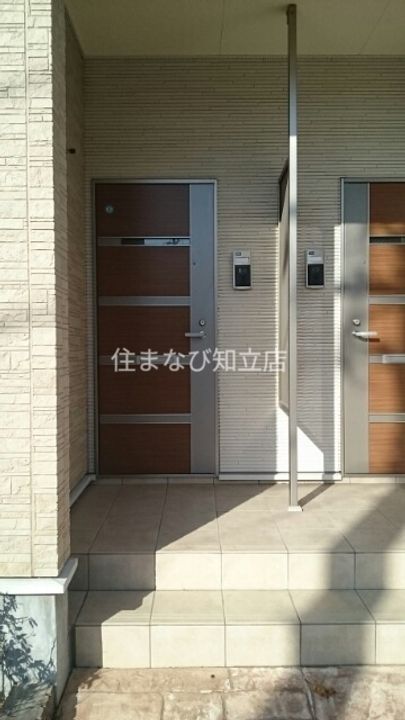 愛知県刈谷市半城土中町1丁目(アパート)の賃貸物件203の玄関