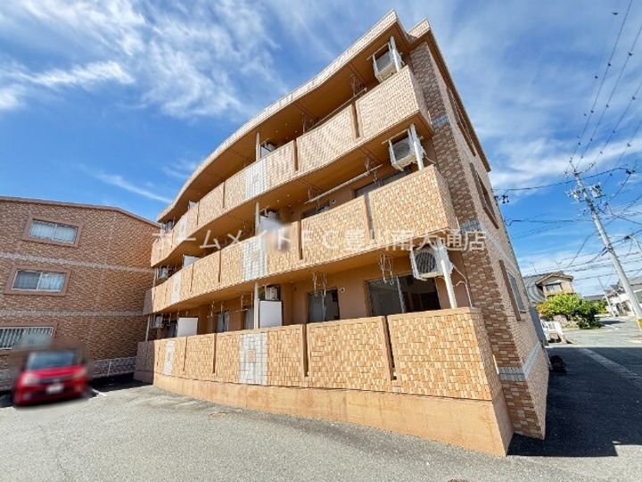 愛知県豊川市美和通2丁目(マンション)の賃貸物件101の外観