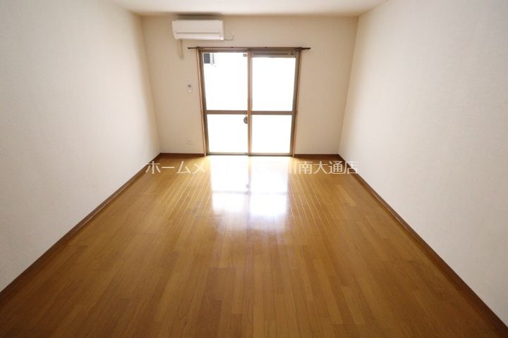 アインシュロスの内装