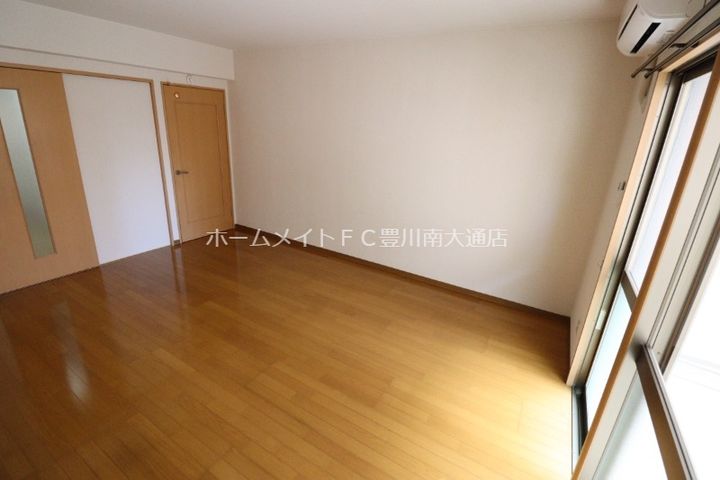 アインシュロスのその他画像