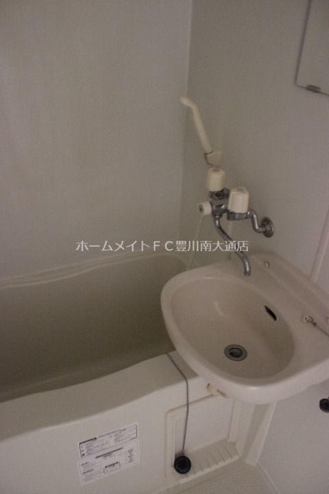 レオパレスディアコートA102の風呂