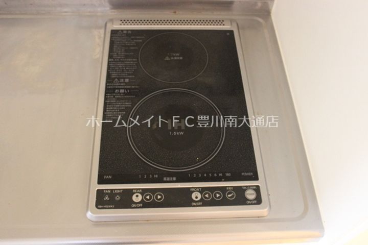 愛知県豊川市赤代町2丁目(アパート)の賃貸物件102のキッチン