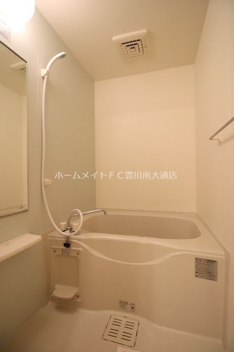 愛知県豊川市山道町1丁目(アパート)の賃貸物件102の風呂