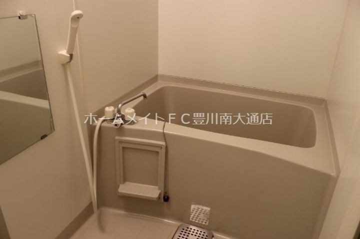 レオパレスプレミール西浦102の風呂